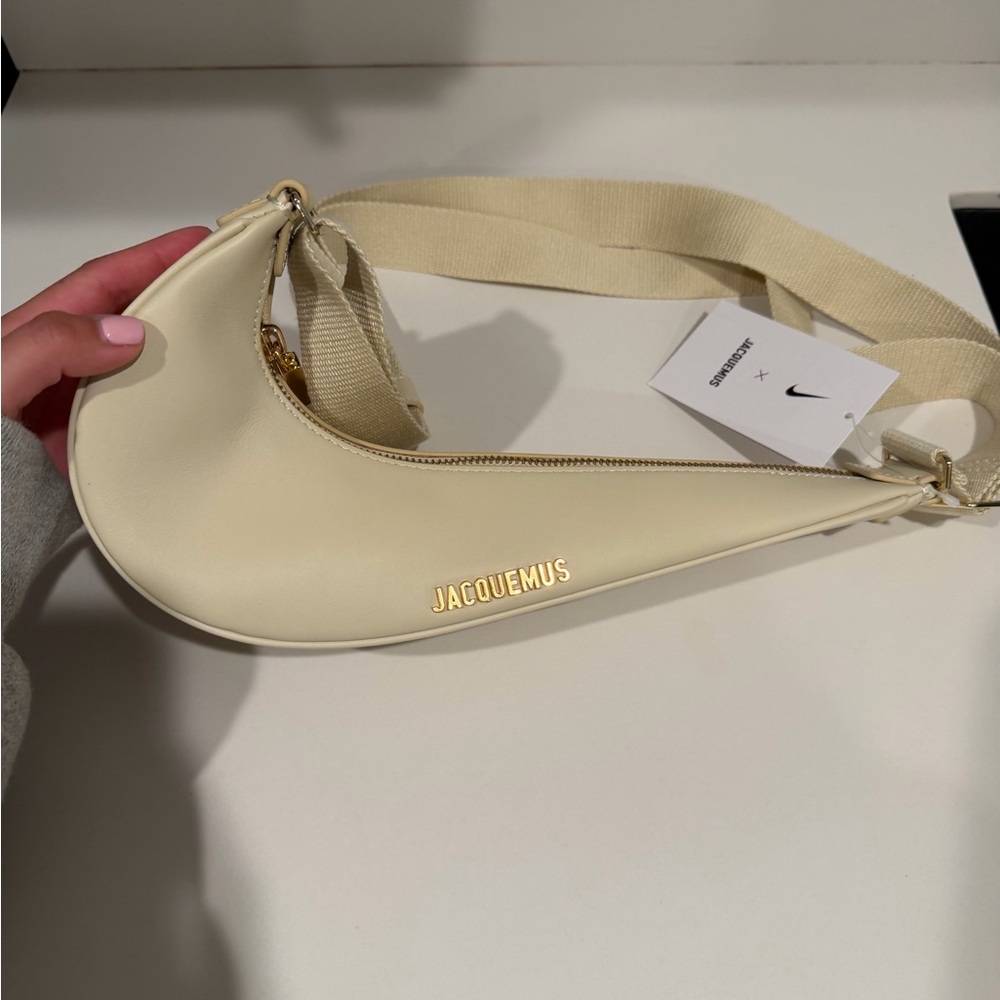 AUTHENTIC NWT Jacquemus x Nike Le Sac Swoosh, Ivory